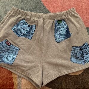 QUEEN OF SPARKLES Gray and Cream Shorts